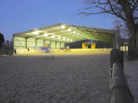 Manège équestre galvanisé